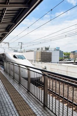 博多駅から広島 新幹線: 時空を超える旅の哲学