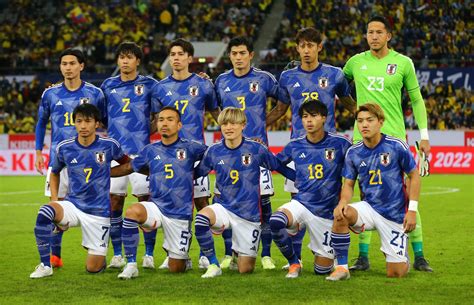 サッカー日本代表 歴代監督 〜空飛ぶペンギンと戦術の秘密〜